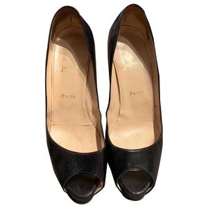 Christian Louboutin peep toe platform - purchased on Vestaire size 41.5